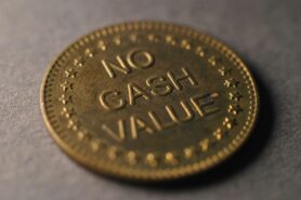 Photo by Roman Manshin